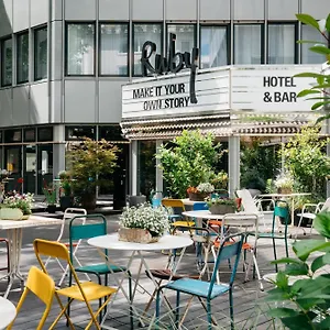 Ruby Leni Otel
